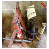 Bottle Jacks & Stands
