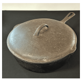 Griswold No 8 Cast Iron Skillet with Lid
