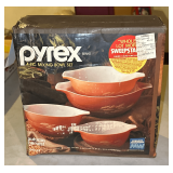 Pyrex 'Autumn Harvest' 4-PC Mixing Bowl Set - NOS