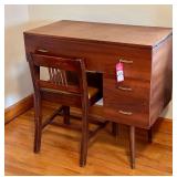 Singer 603 Special Slant-O-Matic Sewing Machine with Cabinet