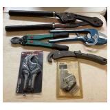 Pipe Cutters & Wrench