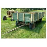 John Deere Running Gear with Grain Box & Hoist