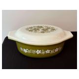 Pyrex Daisy Pattern Oval Casserole Dish with Lid