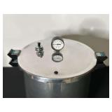 Presto 22-Quart Pressure Canner and Cooker