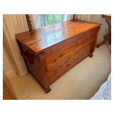 Cedar Chest With Handles and Tray