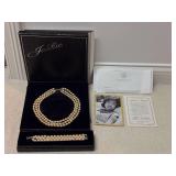 The Franklin Mint Jackie Pearl Necklace and Bracelet Set