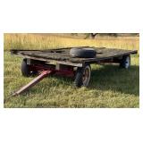 Perfection Running Gear with Flatbed Wagon