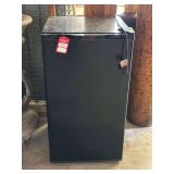 Tramontina 3.2 Cu Ft Mini Refrigerator Black