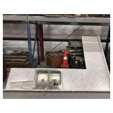 L-Shaped Laminate Kitchen Counter Top