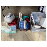 Assorted plasticware