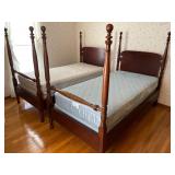 Pair of vintage twin bed with mattresses