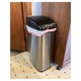 Trash can