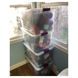 Yarn-4 totes