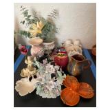 Assorted collectibles and music boxes