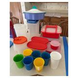 Assorted plasticware