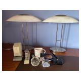 Pair of desk lamps and disk items