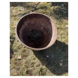 Cast iron pot