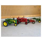 Toy tractor
