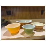 Fire king and Pyrex dishes