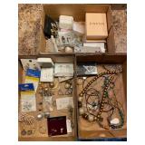 Assorted jewelry