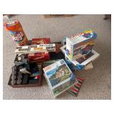 Assorted puzzles and vintage games