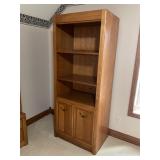 Cabinet/bookshelf