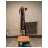 Projector and screen