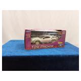 Welly DieCast 1:24 Time machine
