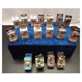 16 piece set of Pocket POP keychains and...