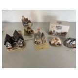 House figurines