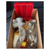 Assorted kitchenware