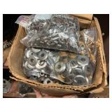 Valve spring retainer and collets