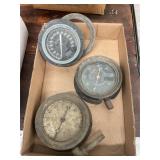 Antique heating gauges