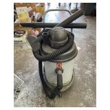 Blacken decke shop vac