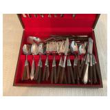 Miscellaneous silverplated tableware