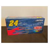 Action Jeff Gordon #24 DuPont 1:18