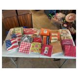 Holiday paper napkins
