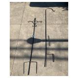 2 Shepherd hooks