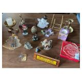 Assorted decor