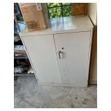 2 metal Cabinets