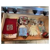 Kitchen towels and accessories