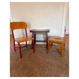 Childï¿½s chair and stools
