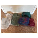 Bath rugs and towel sets