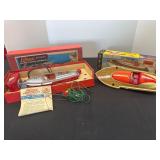 2 Vintage toy boats