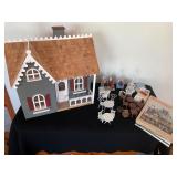 Dollhouse with accessories