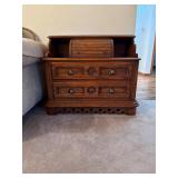 Thomasville Accent Chest