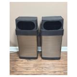 2 Trash Cans