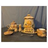 Mushrooms canister & pieces