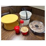 Assorted Plasticware