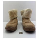 Cat and Jack Boots Size 4
